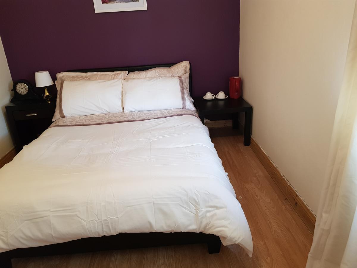 Ashemere Lodge Clondalkin Bagian luar foto